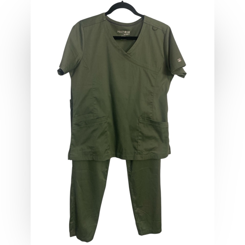 Matrix By maevn Olive Green Scrub Set MD EUC